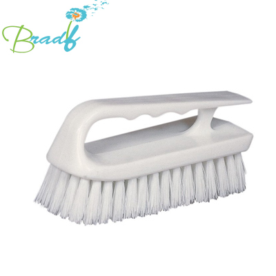 BROSSE AVEC POIGNEE